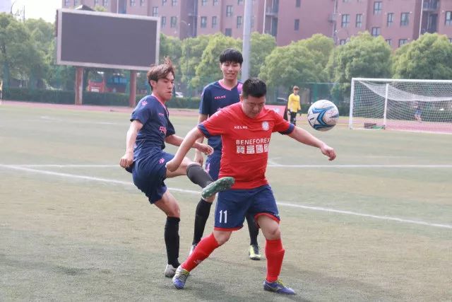 中国男篮82比78获胜，赛后诞生4大不可思议，还有5个扎心事实